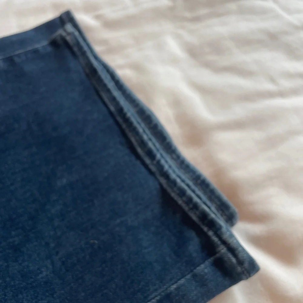 PAIGE Anesssa 31” length Wide Leg Jeans  sz 30 - Picture 5 of 5